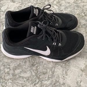 Women’s Nike 9.5